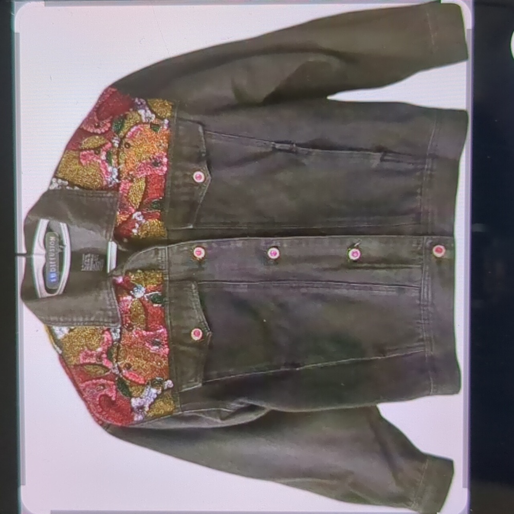 Vintage IB DIFFUSION Dark Denim Decorative Button Bead/Sequined Jean Jacket S 24